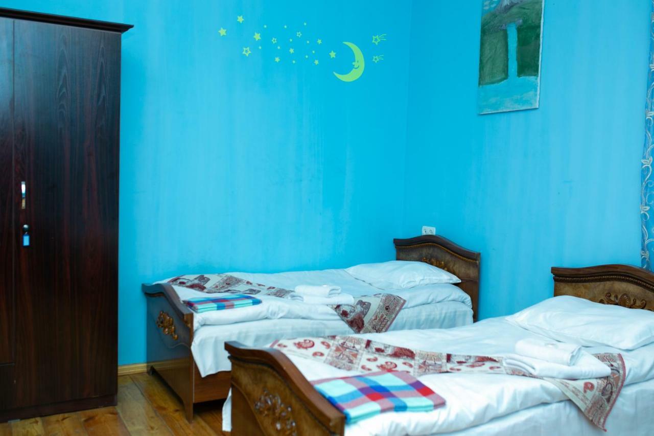 Khurma Hostel Ganja Extérieur photo