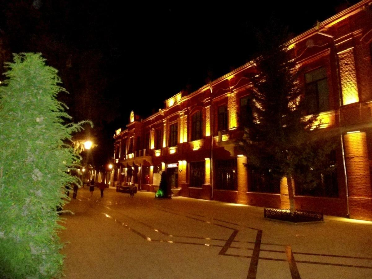 Khurma Hostel Ganja Extérieur photo