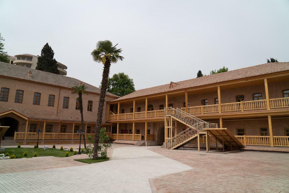 Khurma Hostel Ganja Extérieur photo