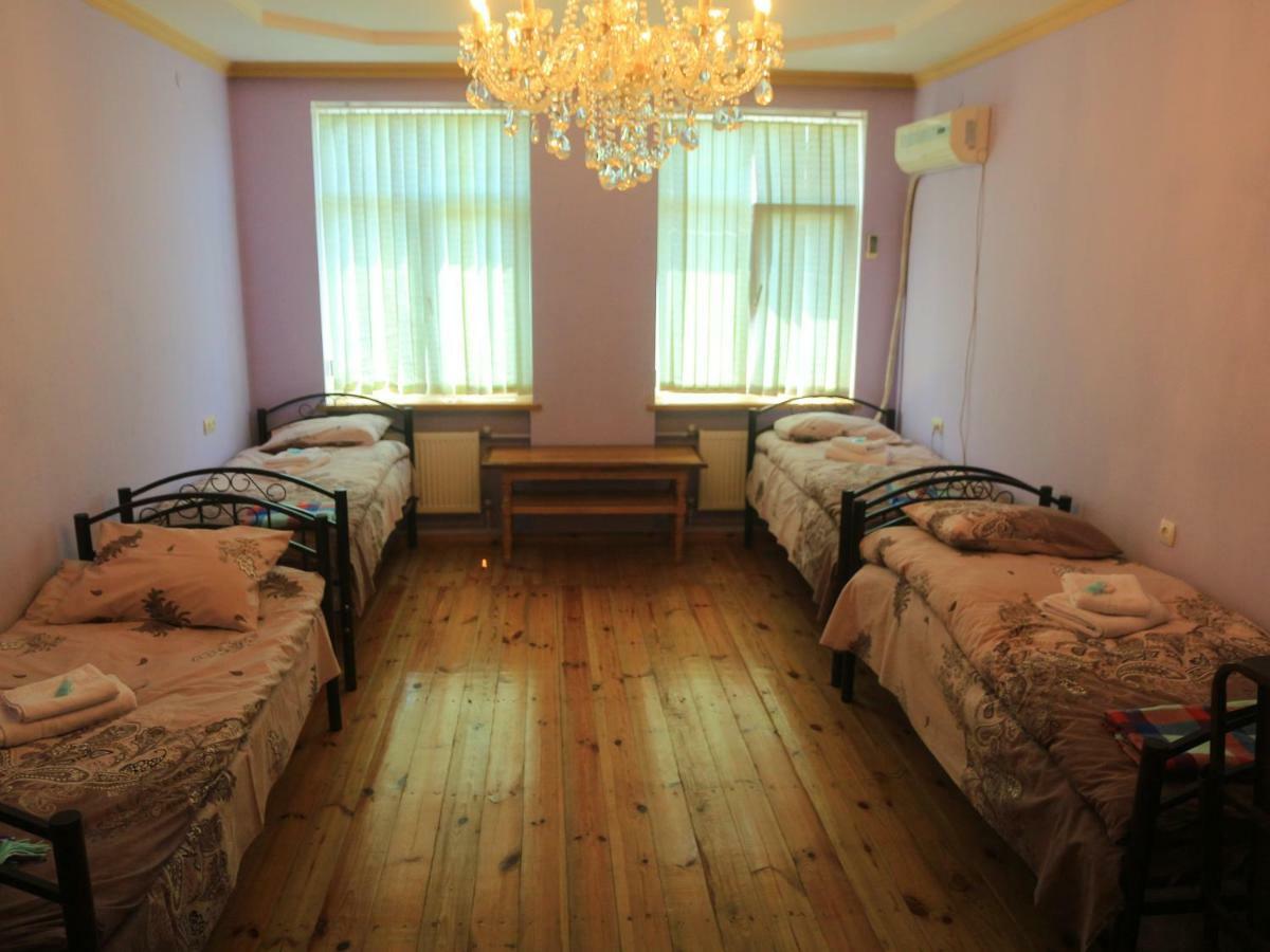 Khurma Hostel Ganja Extérieur photo